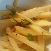 ジャガイモのアンチョビ炒め