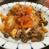 簡単！豚キムチ ピリ辛ふわふわ卵炒め ご飯がすすむ美味しさ