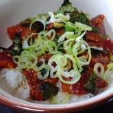 マグロのゴマ味噌漬丼