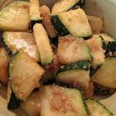 素焼きズッキーニのゴマ和え