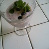 バナナとブルーベリーのヨーグルトスムージー