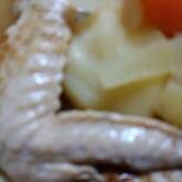 手羽先とゴロゴロ野菜の塩煮