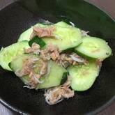 キュウリのサラダ