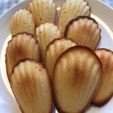 レモンの香りのマドレーヌ