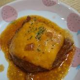 簡単おいしい煮込みハンバーグ 家庭的な味わい