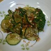 ブロッコリーとキュウリのおかか和え