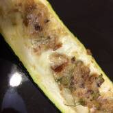 ズッキーニの肉詰め焼き