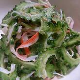 さっぱり！シャキシャキゴーヤとカニカマの酢の物