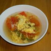 トマトとオクラのスープ