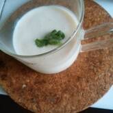 さっぱり冷たい！バナナとヨーグルトのスムージー