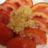 トマトとオニオンのサラダ