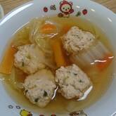鶏団子と白菜の中華スープ