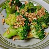 ブロッコリーのピーナッツ和え