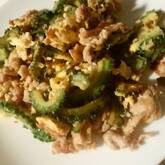 ニンニク香る！豚とゴーヤの卵炒め