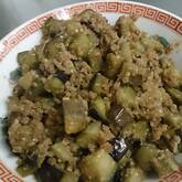 ひき肉とナスのピリ辛みそ丼