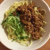 簡単肉味噌で！ジャージャー麺