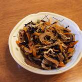 ヒジキとちくわの炒め煮
