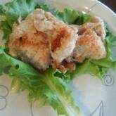 鶏胸肉を使ったガーリックソテー　簡単人気！しっとりやわらか