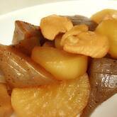 しみしみ大根とほろほろ手羽の煮物