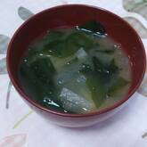 ワカメと大根のみそ汁