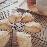 簡単スコーン 強力粉で作る クルミが香ばしい by保田 美幸さん