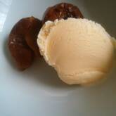 イチジクのコンポートアイス添え