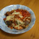 鮭のトマト煮チーズのせ