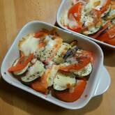 夏野菜を味わう！ナスとトマトのチーズ焼き