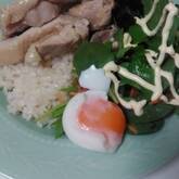 3種のタレで本場の味！炊飯器でつくるシンガポールチキンライス（海南鶏飯）