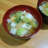 豆腐と白菜のみそ汁