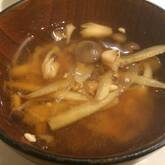 ゴボウとシメジのみそ汁