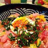 切って混ぜるだけ！トロたく丼