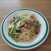 すばやく完成！小松菜とベーコンのペペロンチーノ by 吉田 朋美さん