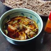 鶏肉とゴボウのあったかつけそば