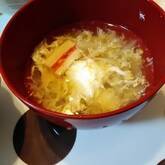 カニ風味カマボコのかきたま汁