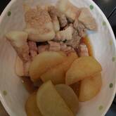 大根と豚バラの煮物