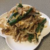 キヌサヤとモヤシの卵とじ