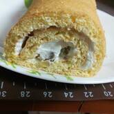 栗のロールケーキ