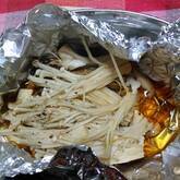 秋の味覚がギュ！キノコのホイル焼き
