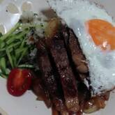 オニオンステーキ丼