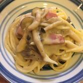 キノコとベーコンの和風クリームパスタ