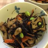 レンコン入りヒジキの煮物