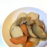 里芋と油揚げの煮ころがし