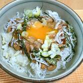 お手軽のせるだけ！しらす納豆丼 ふわふわ食感