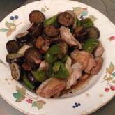 鶏とナスのニンニクじょうゆ炒め