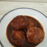 煮込みハンバーグ