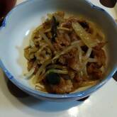 牛肉とキノコのソース炒め