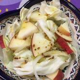 キャベツのサラダ