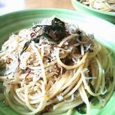 15分で完成！簡単ペペロンチーノ 大葉とシラスで