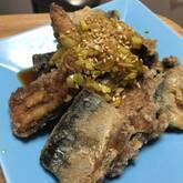 揚げサンマの香味ネギソース